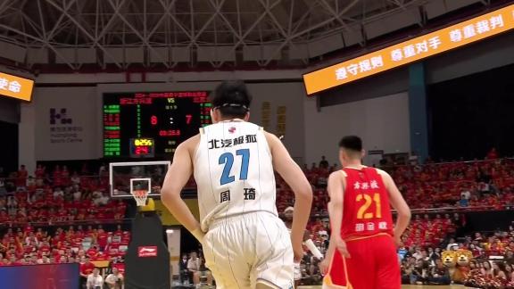 魔王归位!奥莫特精准制导 周琦起飞双臂炸筐