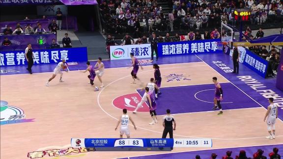 CBA常规赛：北京控股vs山东高速 精彩对决集锦