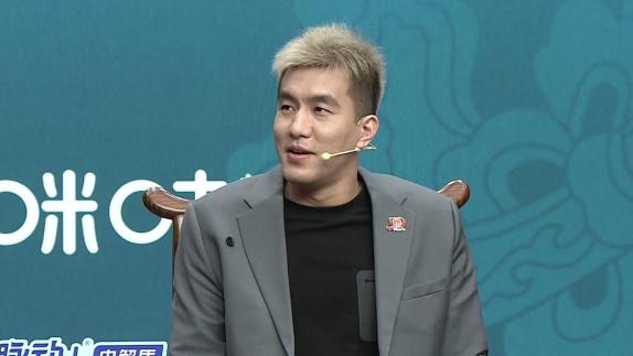 郭艾伦：眼睛恢复非常好 都能看清苏老师皱纹
