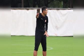  记者：西海岸队正在上海集训 将与海港进行热身赛