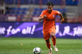 官方：辽宁铁人签下云南玉昆后卫迪力穆拉提