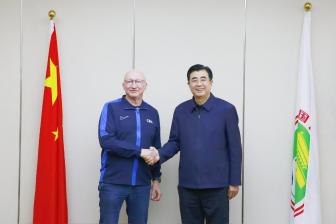 克瑞斯·范普维尔德再次出任中国足球协会技术总监