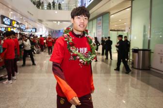  连签U23国脚！官方：20岁后卫贺一然加盟蓉城