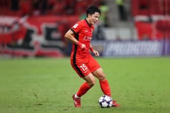  官方：上海海港球员明天转会加盟武汉三镇