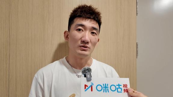 孫銘徽：季后賽帶傷只恢復(fù)六七成 給自己打80分
