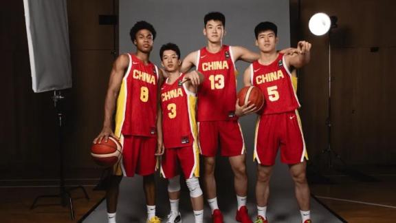  中国U19男篮定妆照：朱正张博源领衔 个个是模特