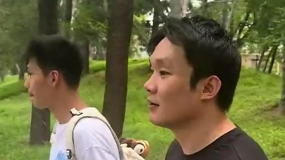  CBA选秀状元热门！丁彦雨航和杨曦皓逛清华