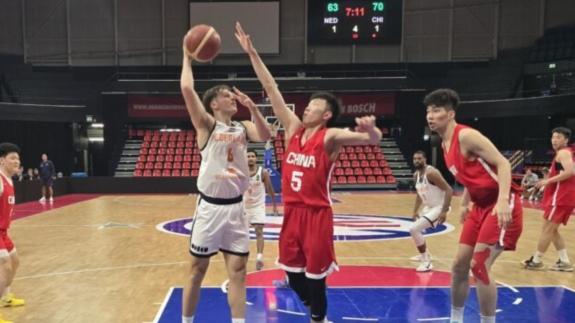 绝平球被封盖！第二场内部教学赛憾负荷兰