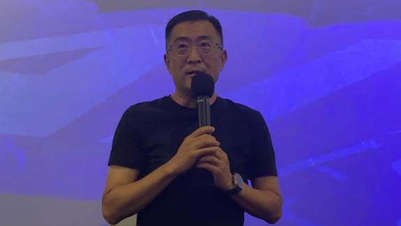 申花董事长：希望联赛结束后和球迷一同庆祝
