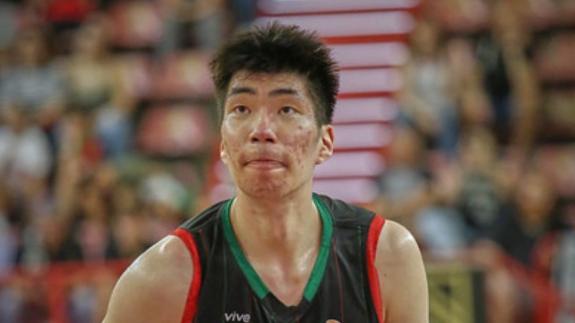 首发出战8分7板！余嘉豪西班牙联赛首秀集锦