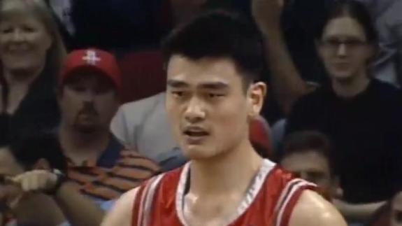 传奇！看姚明NBA十佳：怒帽安东尼+戏耍小奥尼尔