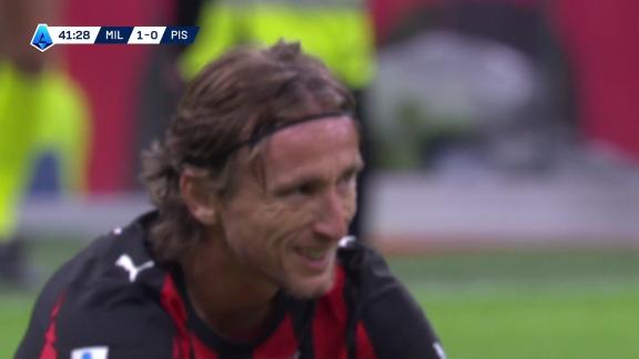  优雅！莫德里奇中路过人后远射稍稍高出球门