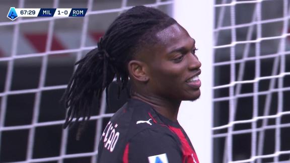 三维弹球！米兰门前混战 莱奥射门被埃尔莫索挡出