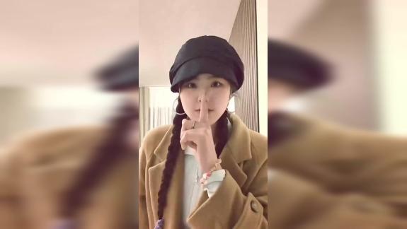 李月汝更新手势舞：做自己而不是解释自己