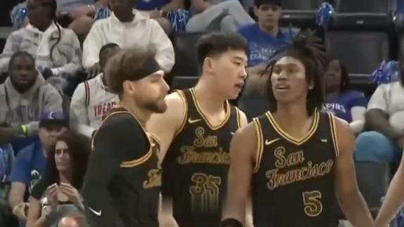 王俊杰首发！15分钟5分5板 旧金山大学憾负