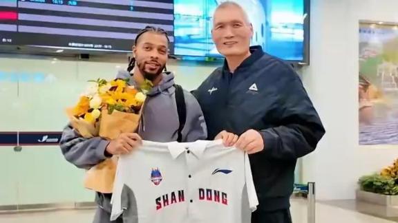 山东男篮新外援报道！珀塞尔抵达济南与队伍汇合