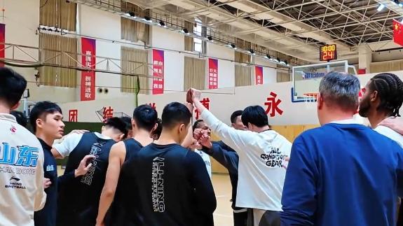  外援珀塞尔已经与队伍合练 山东男篮备战新赛季