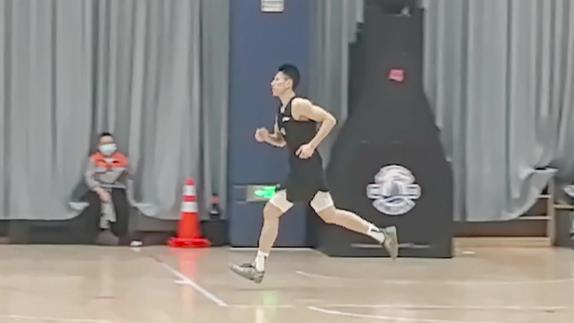  宝刀未老！刘晓宇十七折遥遥领先全队