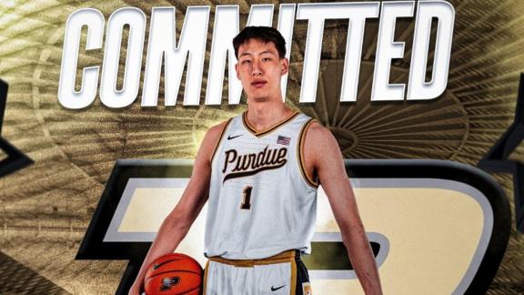 进化中！郇斯楠美国高中季前赛狂轰26分4助