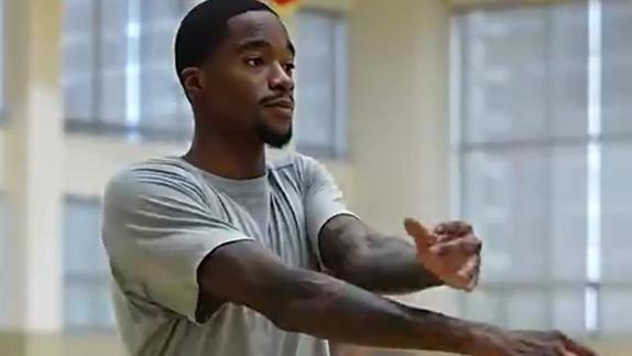 萨姆纳到队！广东男篮四外援就位合练备战新赛季