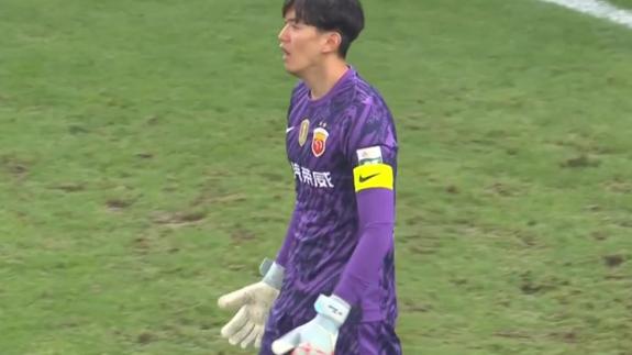 定海神针！海港队门前故事由颜骏凌、陈威共同书写