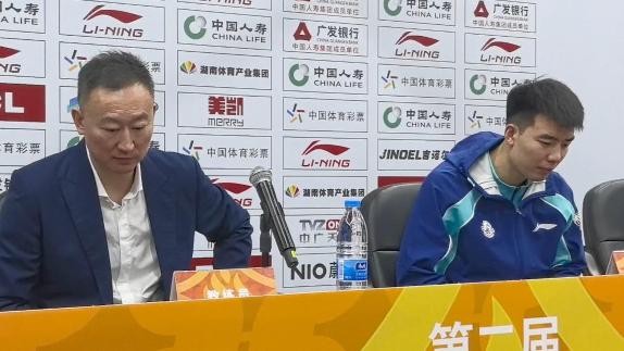 谈谈杨瀚森最近表现？刘维伟：这个得去波特兰问