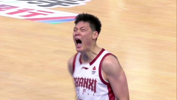 咆哮怒吼！张宁面对徐杰追身干拔三分命中