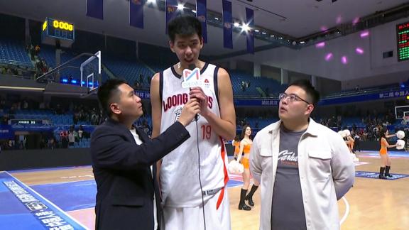 我一直就会策应！徐昕：整体防守降低自身消耗