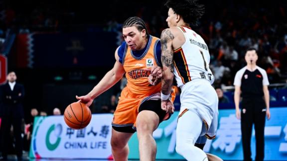  喜迎开门红！上海主场大获全胜 姜伟泽空砍22分