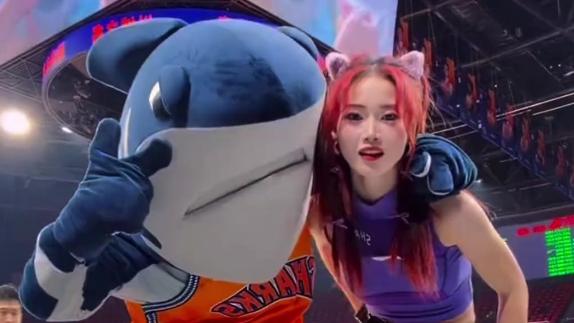  限时加入疯狂动物城？上海吉祥物与啦啦宝贝热舞