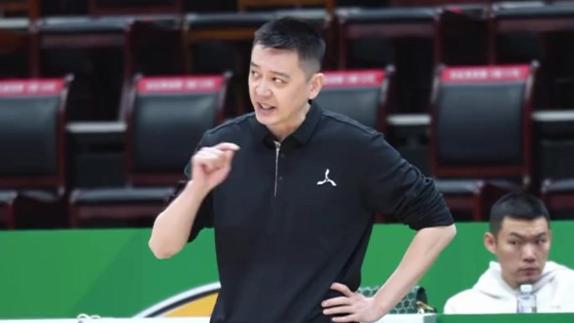  新赛季主场首秀！辽篮踩场热身迎卫冕冠军踢馆