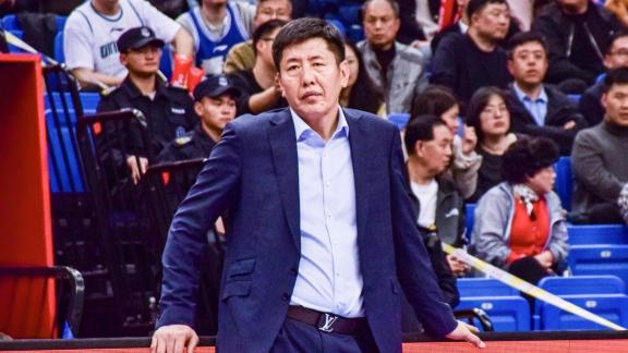 丁伟：新赛季前2个主场输球 没有什么客观理由