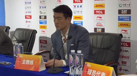 前面被突成筛子！王博：末节统一思想拿下比赛