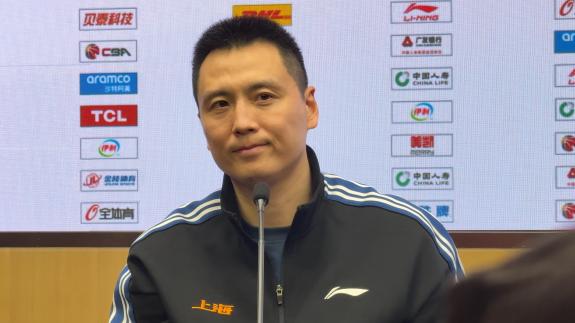 洛夫顿情绪好很多！卢伟：弗格是一位正能量球员