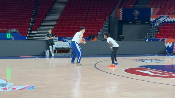 古德温张镇麟单挑连中三分 金金强突上篮回应