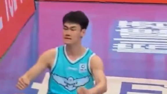 王睿泽19分！青岛力克山西 韦瑟斯庞28+6