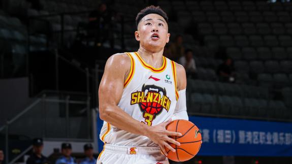 贺希宁单节15分 周鹏关键上篮！深圳送辽宁三连败