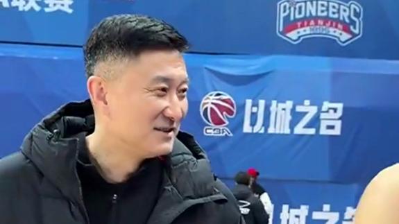 重返家乡天津比赛！杜锋找王洪泽要票：就要一张