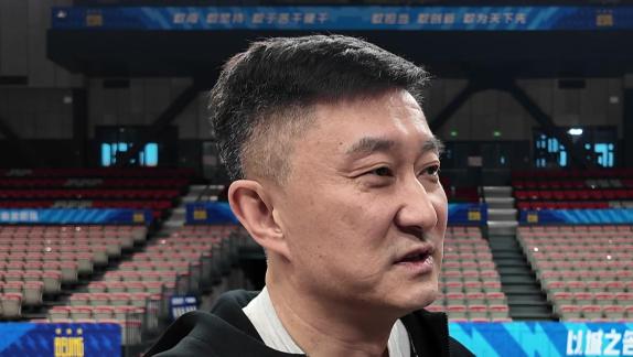 杜锋笑谈曾凡博复出：小曾太爱我 一打我们就复出