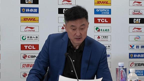 杜锋：徐杰正在医院检查 受伤后年轻球员放不开