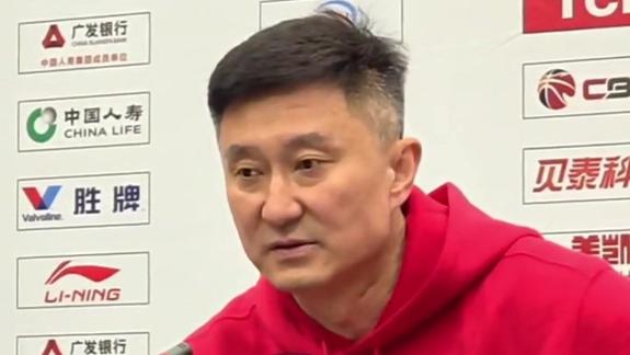 杜锋：大家还是把比赛想简单了 别赢了几场就松懈