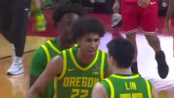 新的“林疯狂”！俄勒冈落后 林葳献超神绝平三分