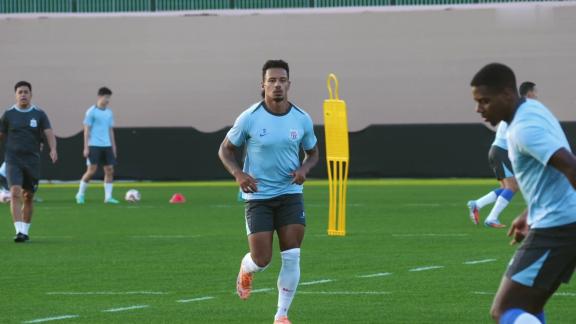  上海申花2026迪拜冬训vlog 1：新球员亮相