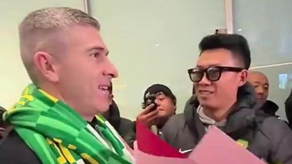  张稀哲迎接新帅蒙哥马利 12年前曾亚冠赛场放倒对方