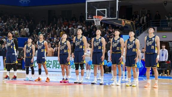 广东30分胜辽宁 奎因30分5断 辽宁三分24中3