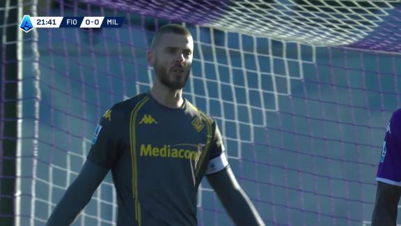  依旧美如画！德赫亚禁区神勇化解对手危险射门