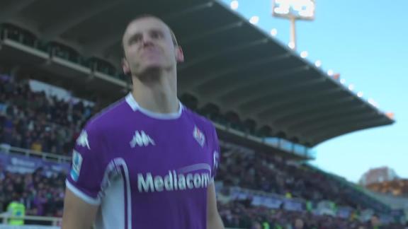  终于打破僵局！科穆佐禁区头球后蹭飞进球门