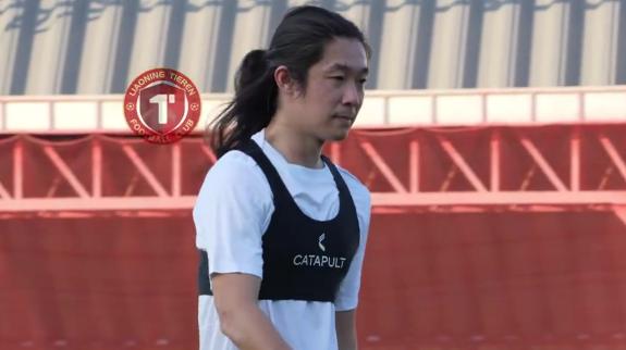  辽宁铁人泰国冬训Day 1：李提香、迪力参加合练