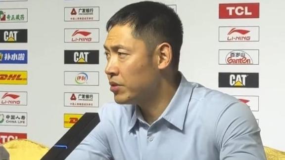 如何改变？张庆鹏：球员放下光环！在防守端玩命