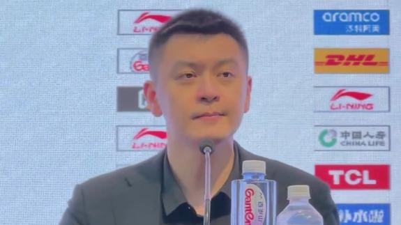 输球依旧满意！杨鸣：团队的力量在弥补阵容短缺